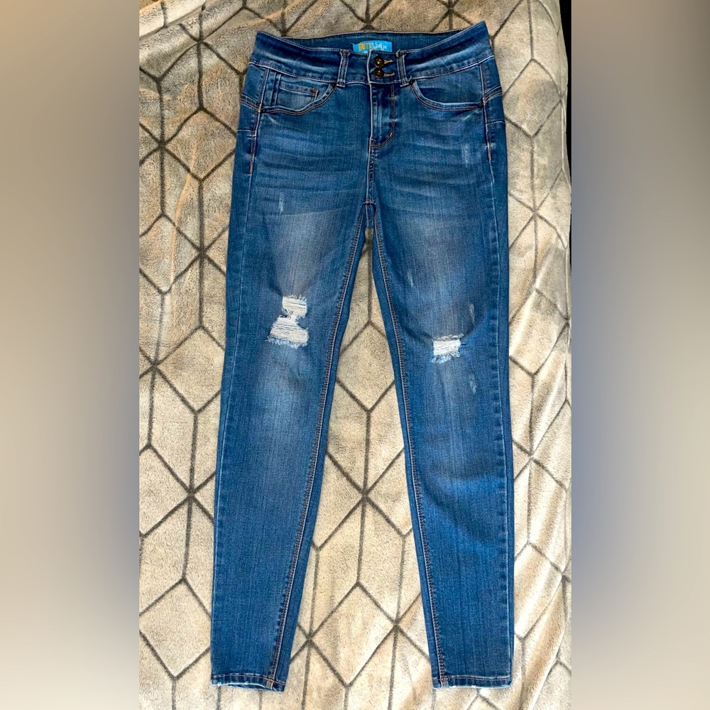 WAX Jeans (Butt I Love You) skinny, mid-rise, distressed. Size 5/27 Junior